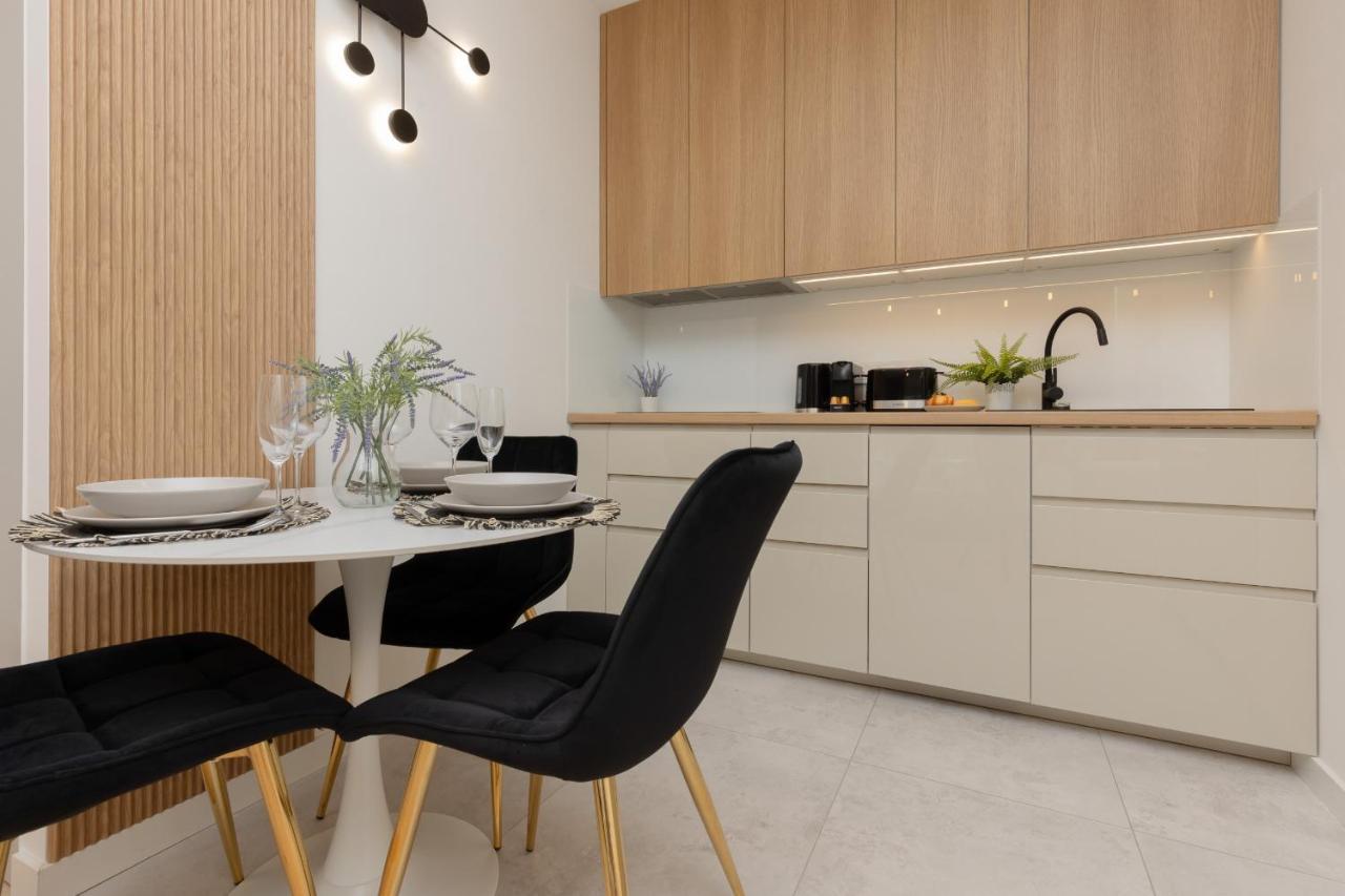Apartament Mennica Deluxe Center By Renters Prestige